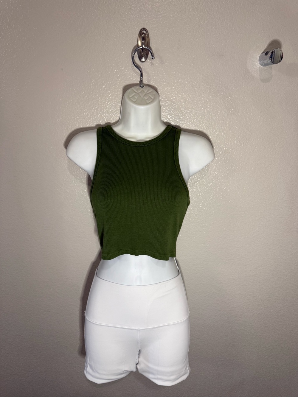 SHEIN Olive Green Ribbed Crop Tank